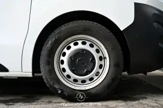 Vehicle image thumbnail, number 7