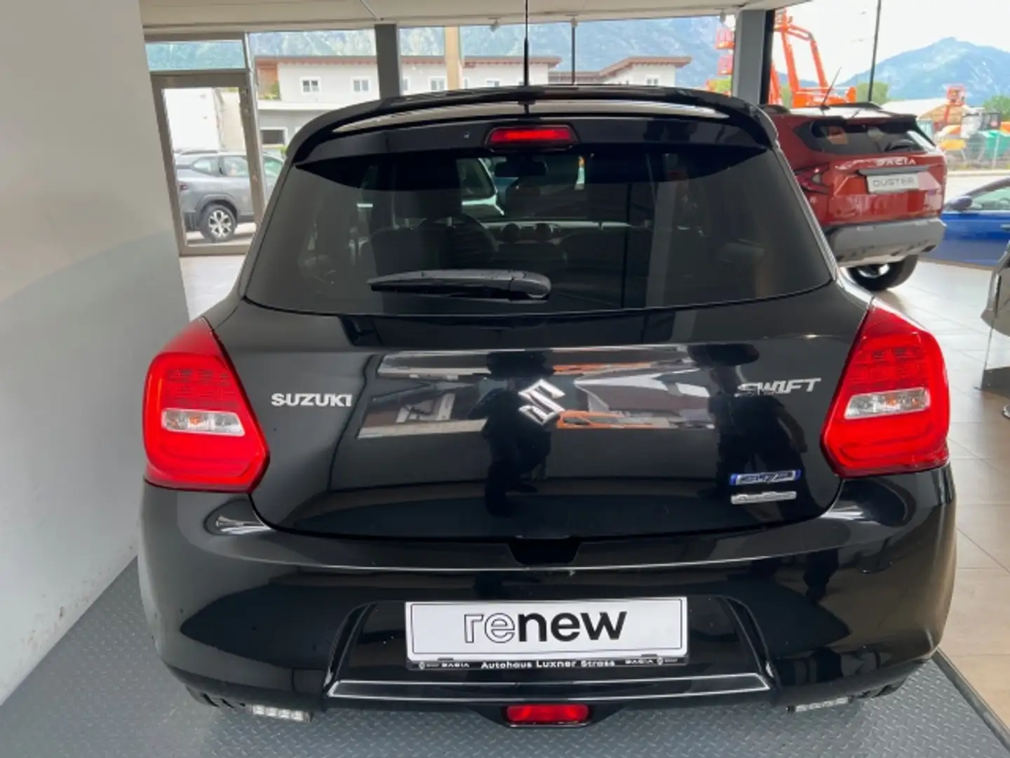 Vehicle image, number 5