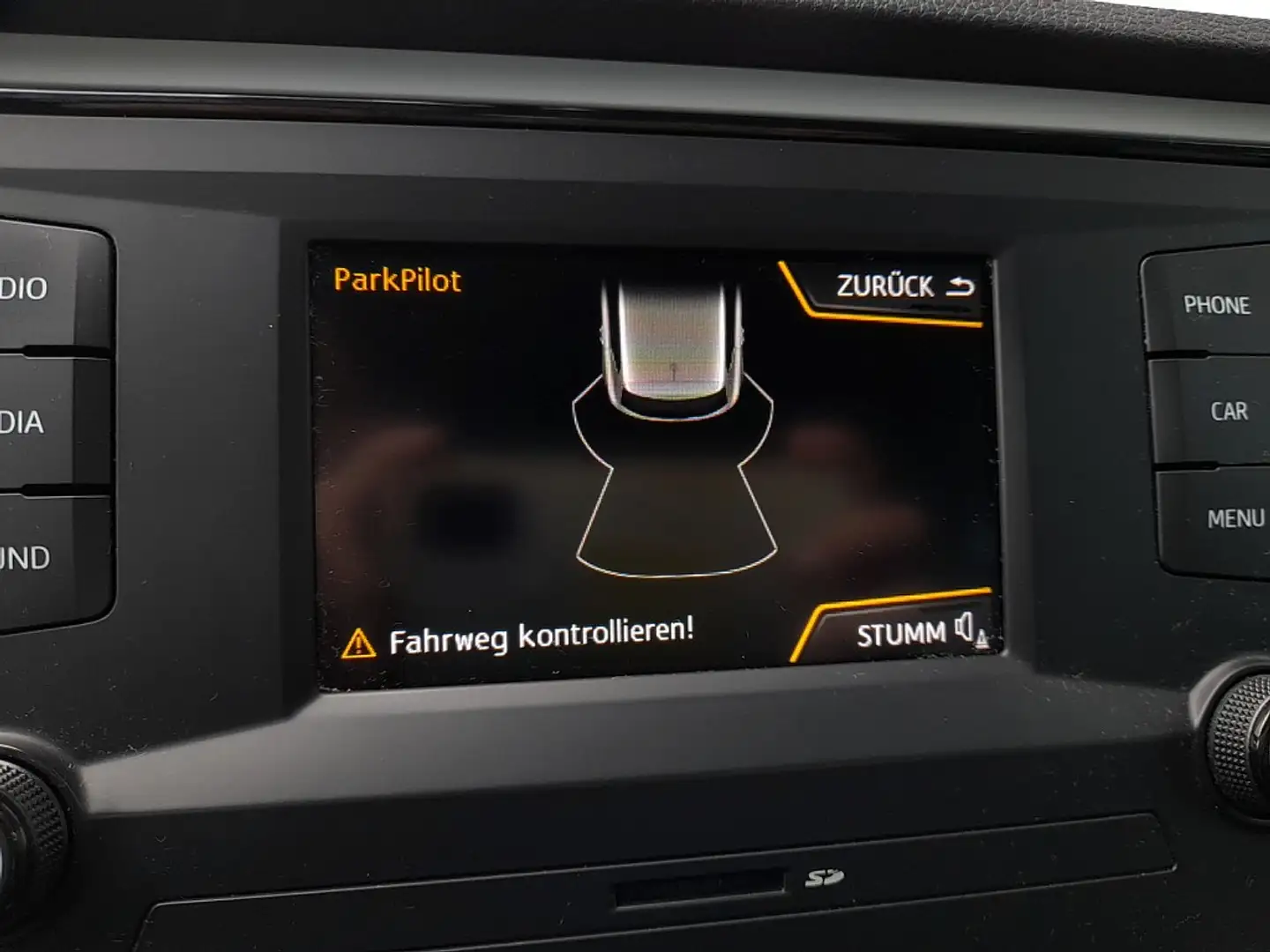 Vehicle image, number 4