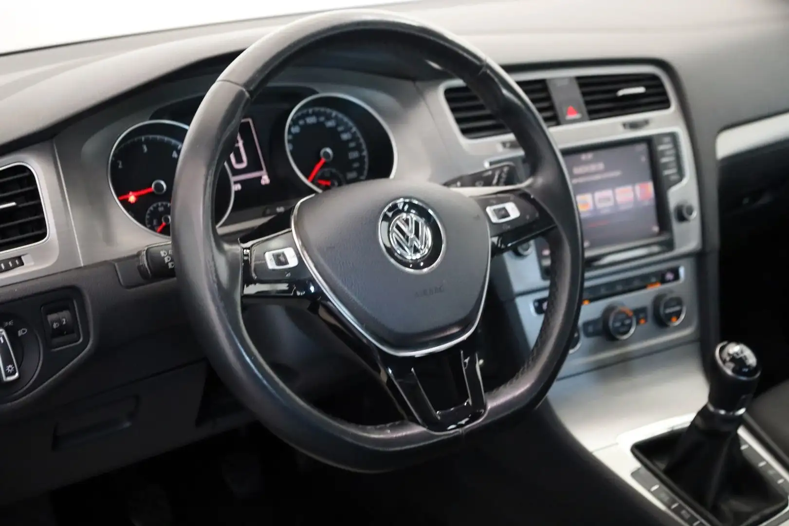 Vehicle image, number 13