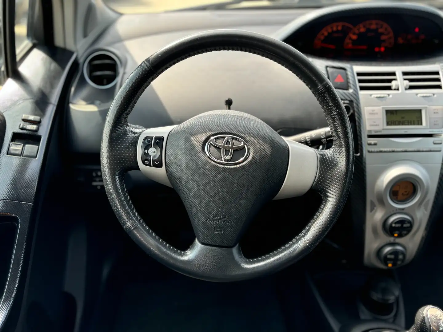 Vehicle image, number 9