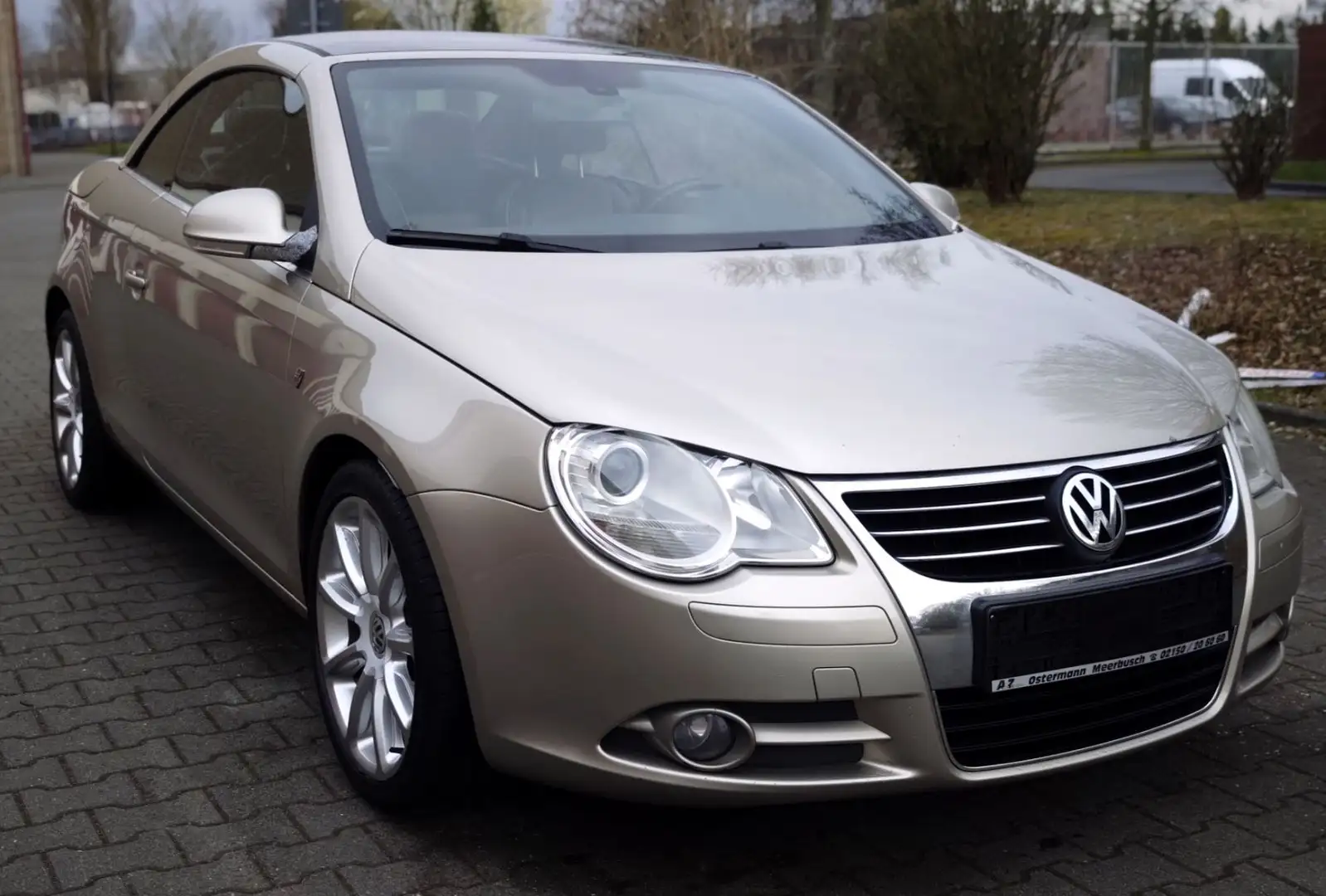 Vehicle image, number 3