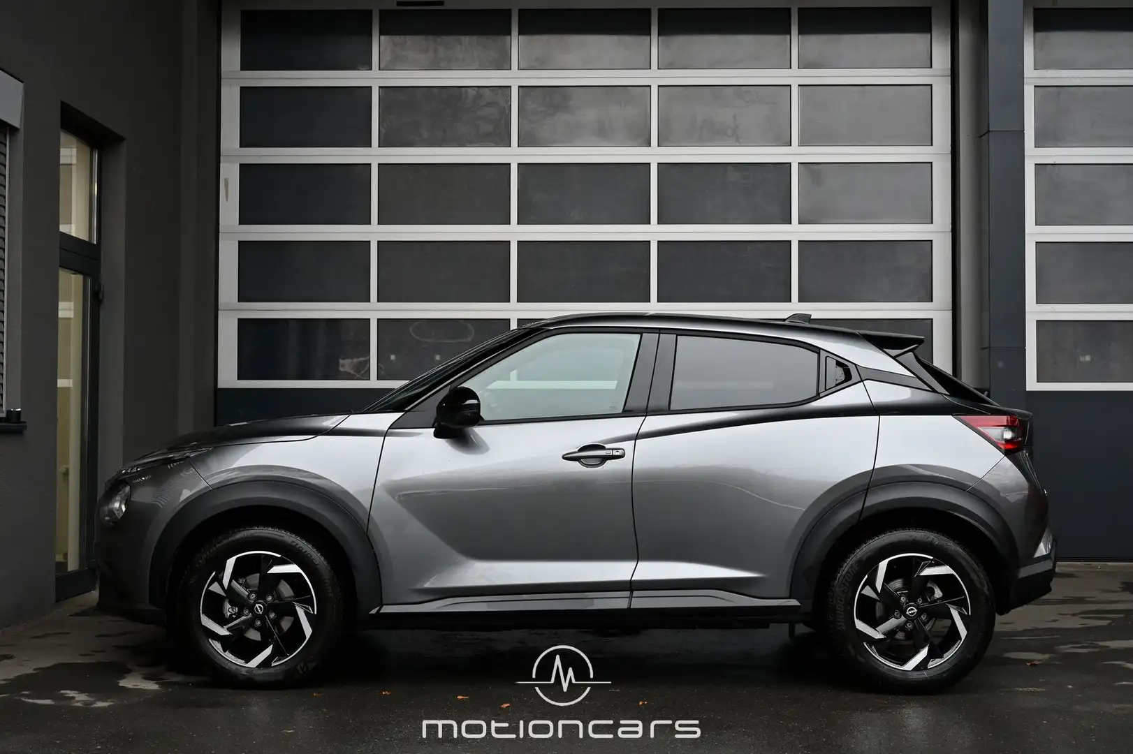 Vehicle image, number 6