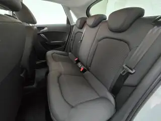Vehicle image thumbnail, number 8