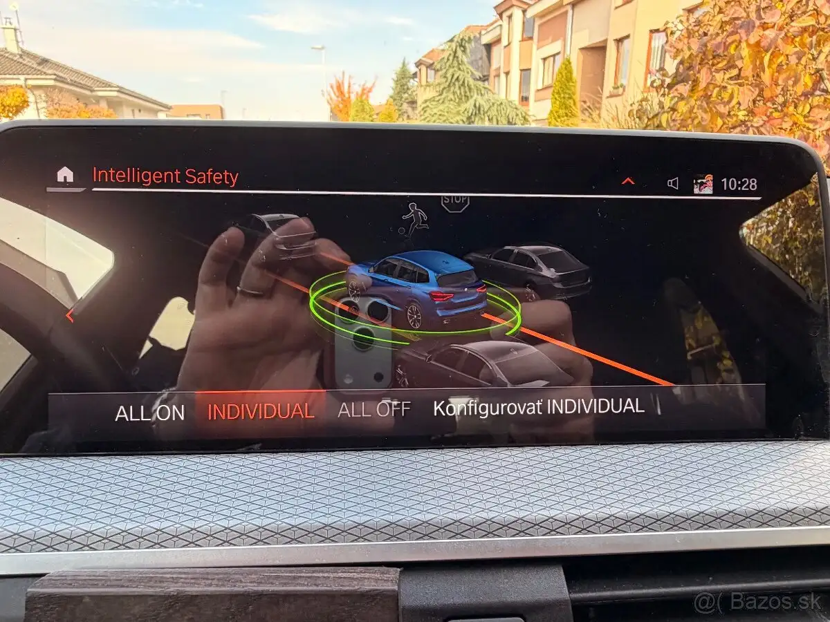 Vehicle image, number 13