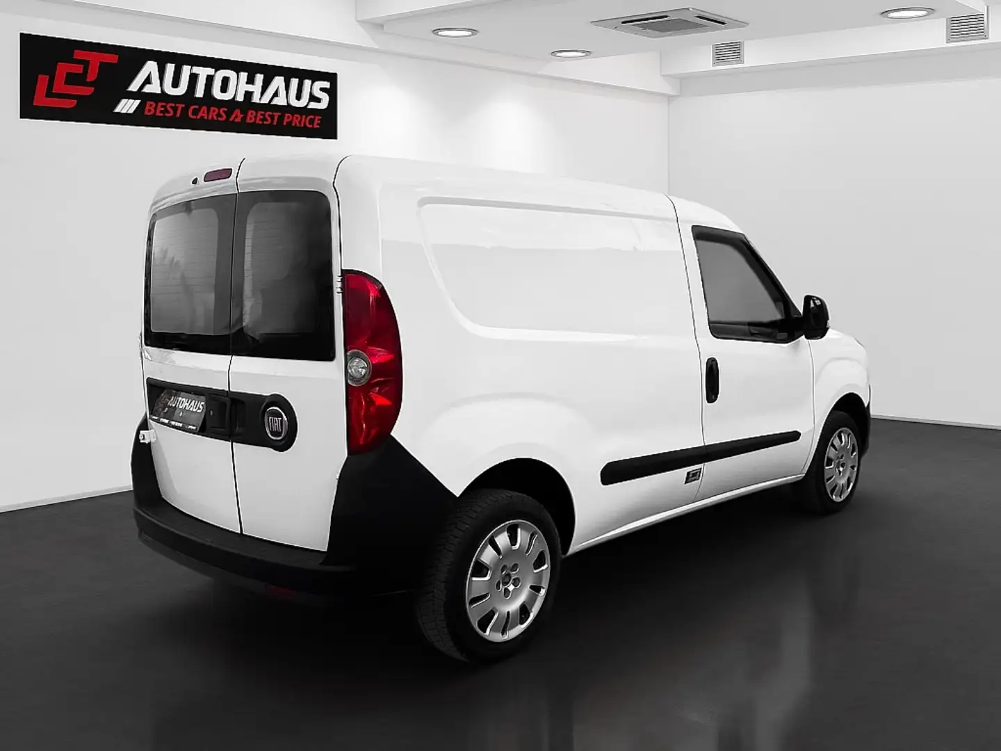 Vehicle image, number 6