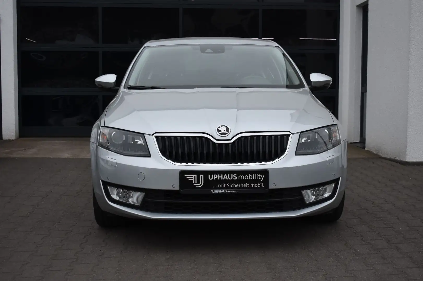 Vehicle image, number 2
