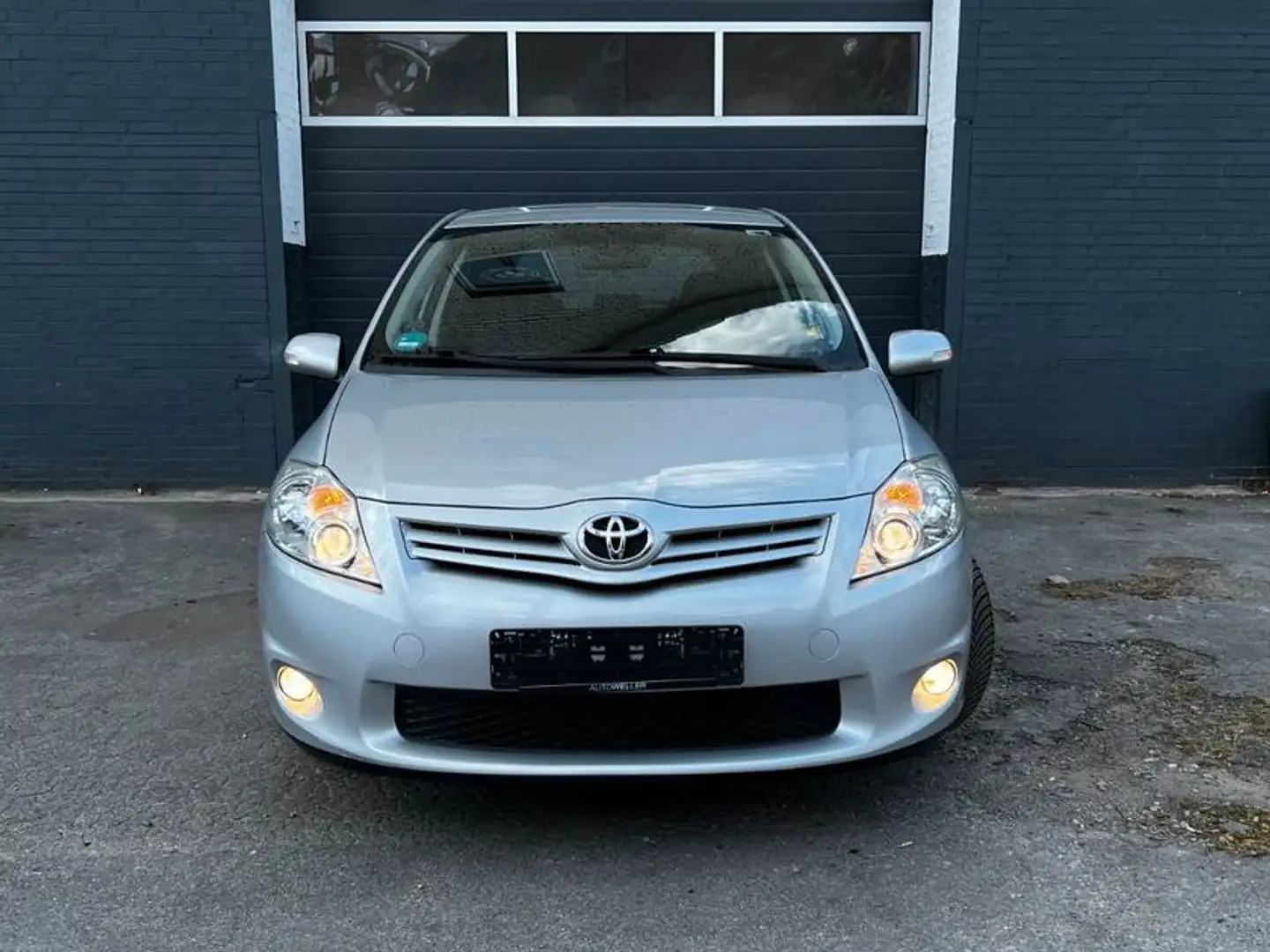 Vehicle image, number 2