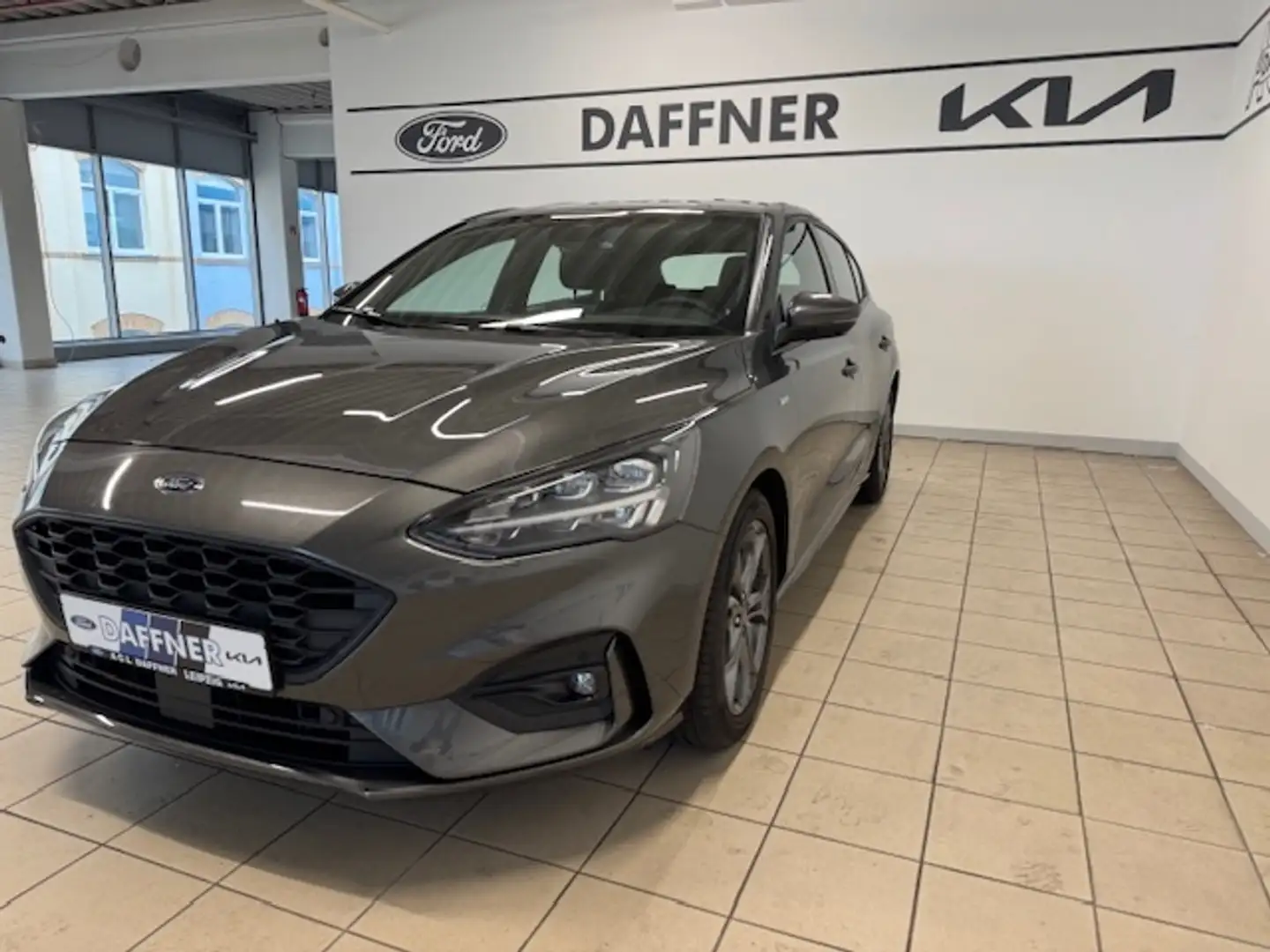 Vehicle image, number 2