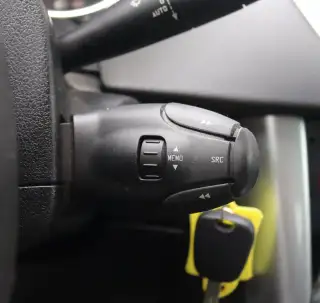 Vehicle image thumbnail, number 13