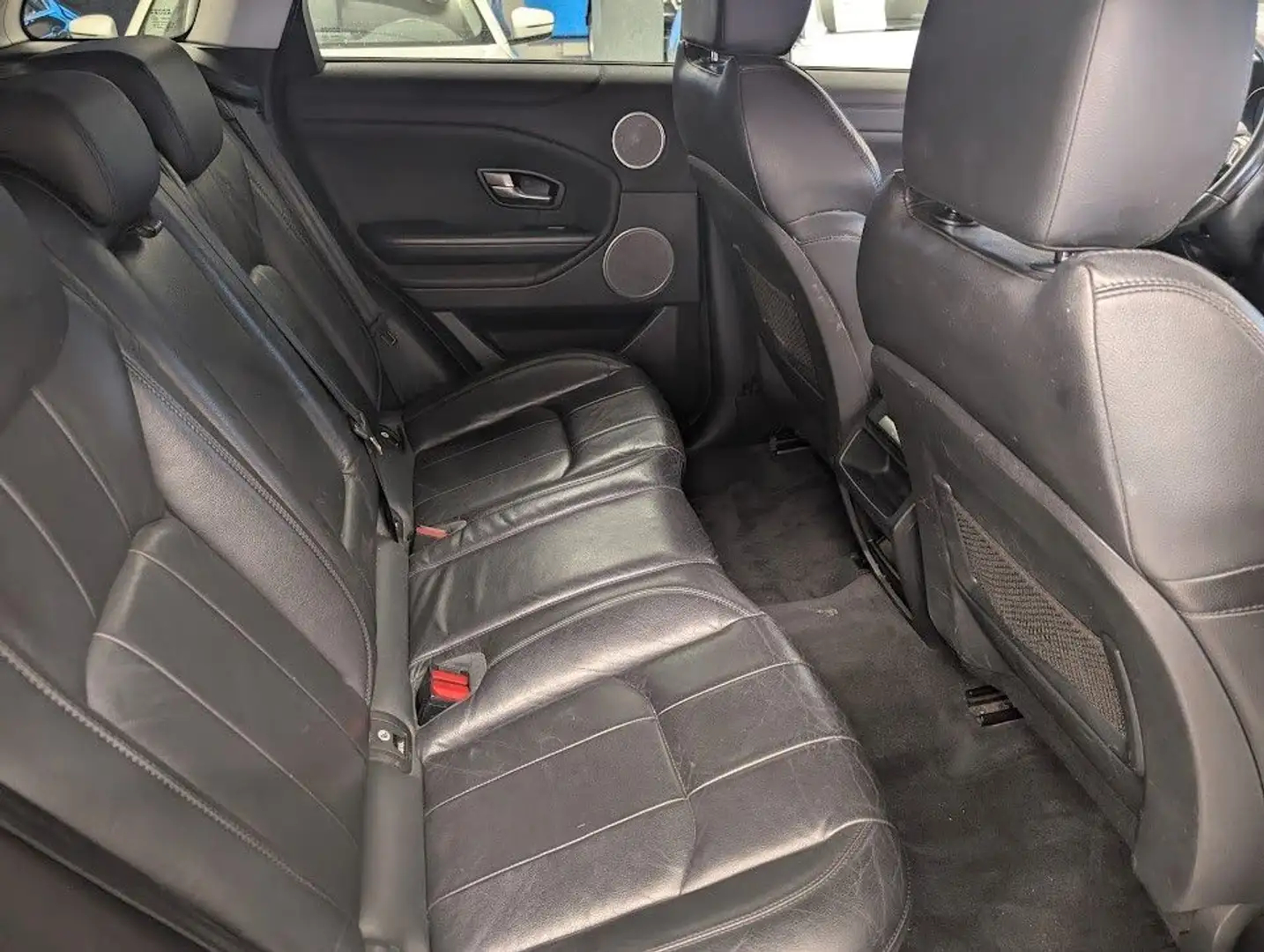 Vehicle image, number 6