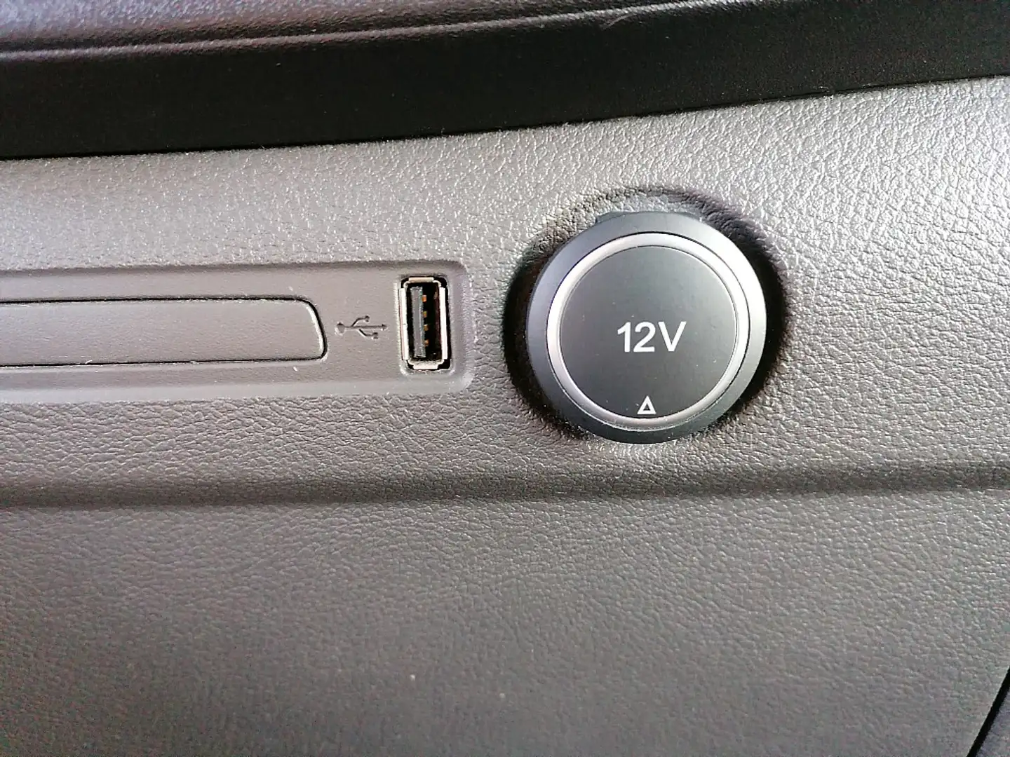Vehicle image, number 15