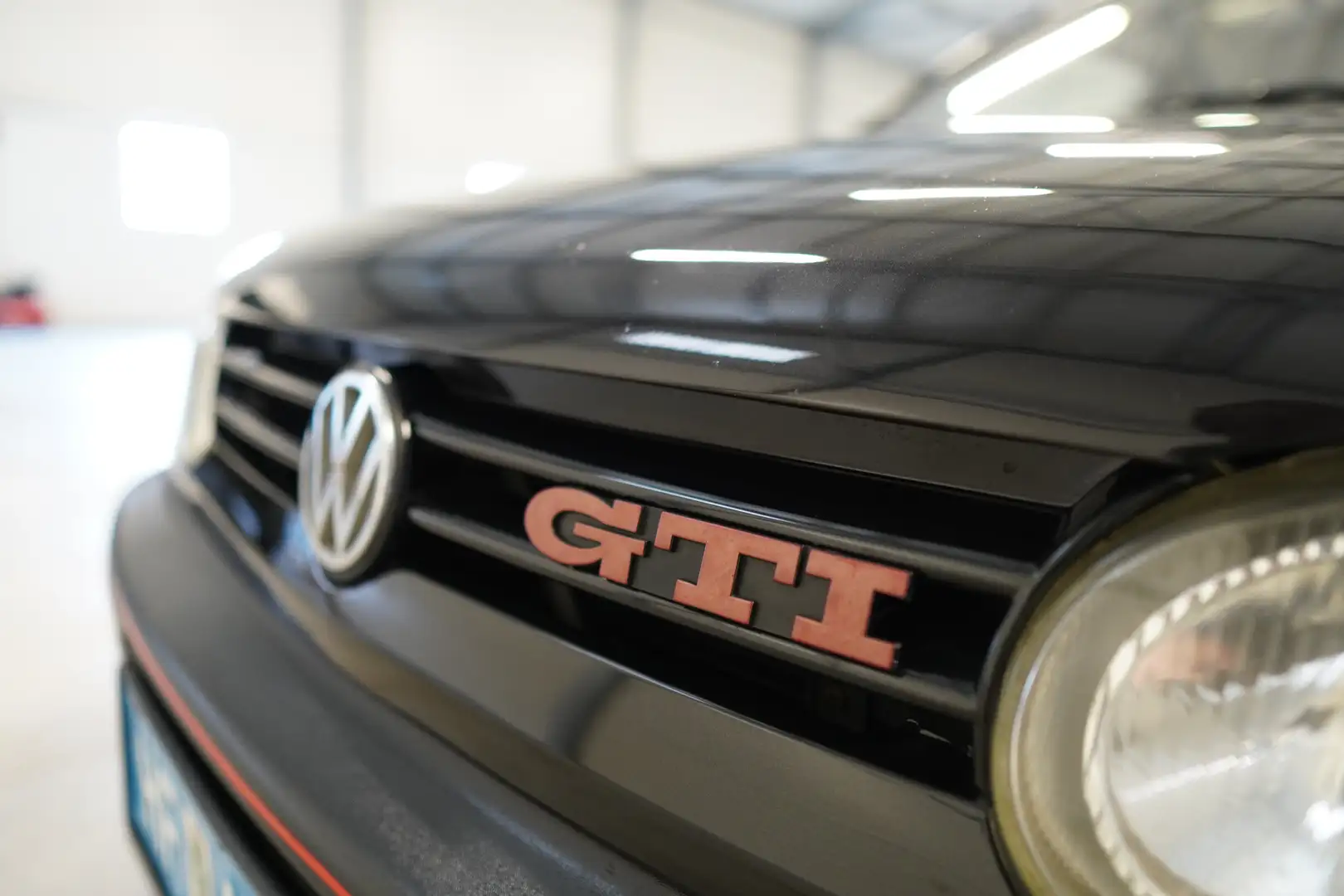 Vehicle image, number 4