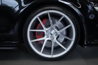 Vehicle image thumbnail, number 6