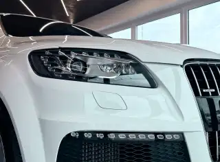 Vehicle image thumbnail, number 3