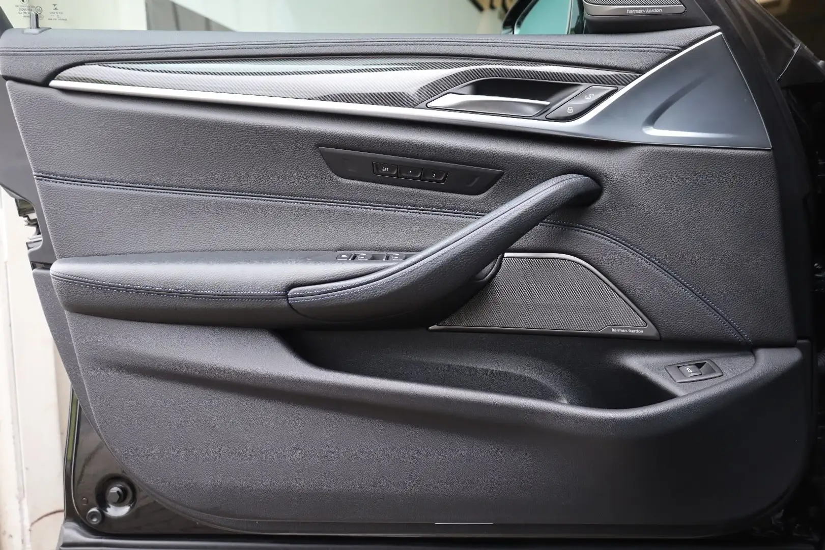 Vehicle image, number 9