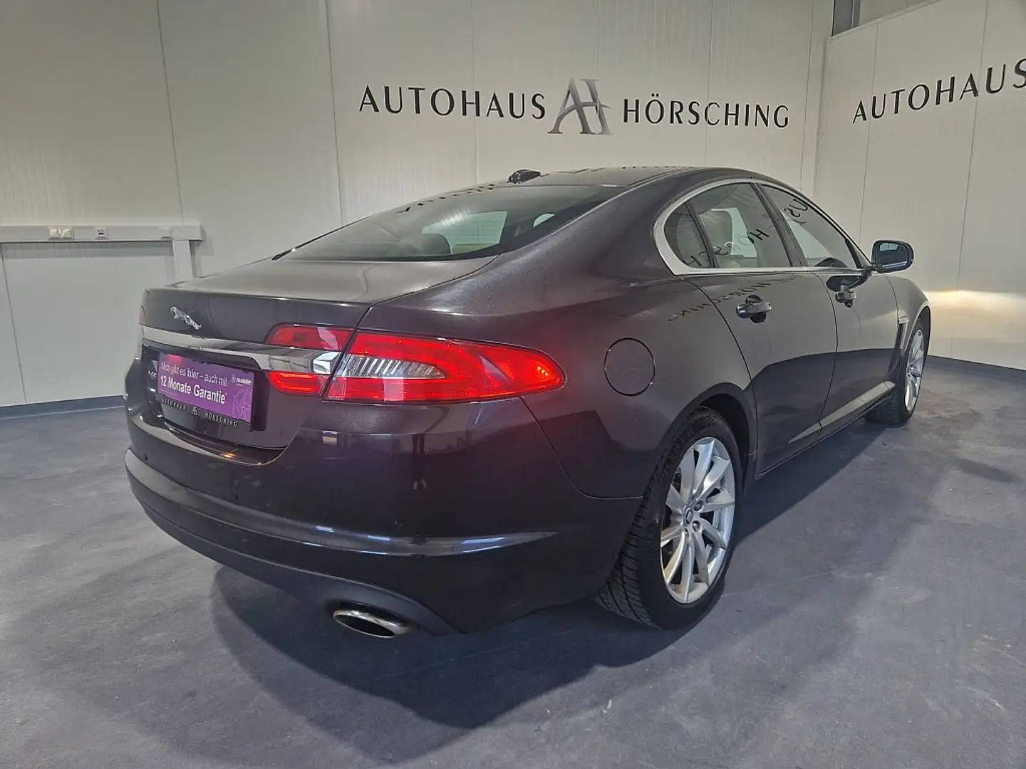 Vehicle image, number 8
