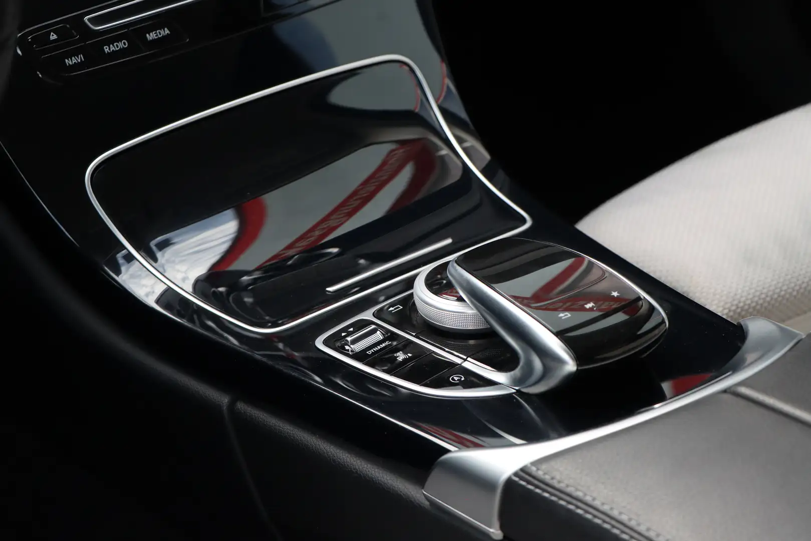 Vehicle image, number 12
