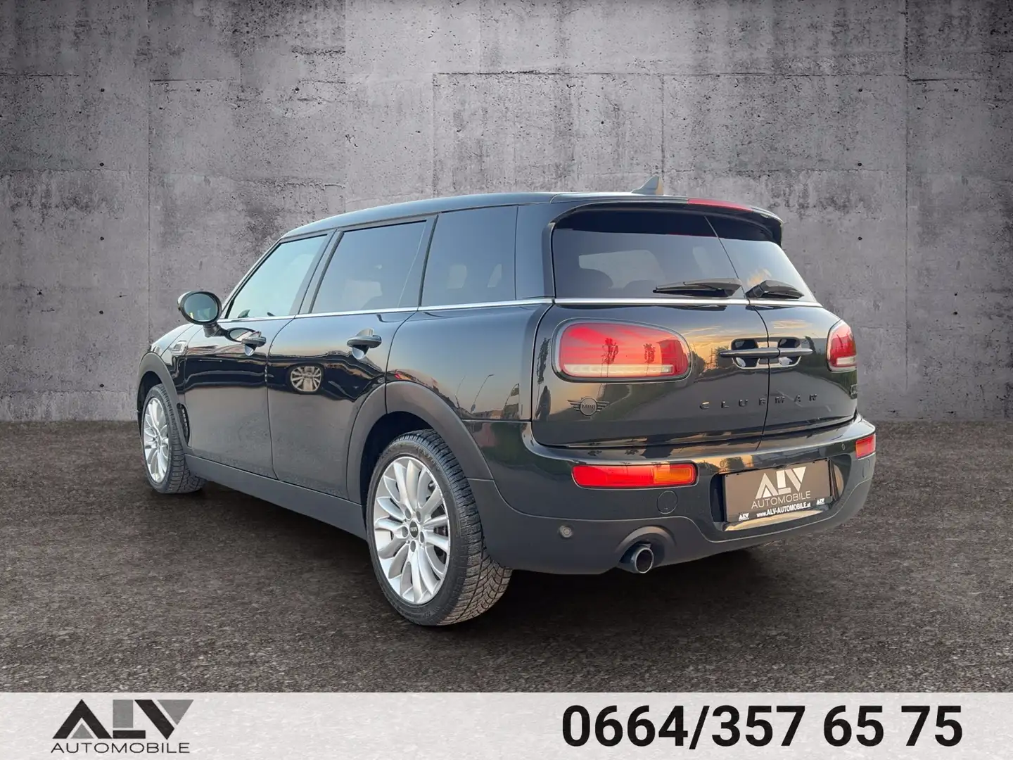 Vehicle image, number 3