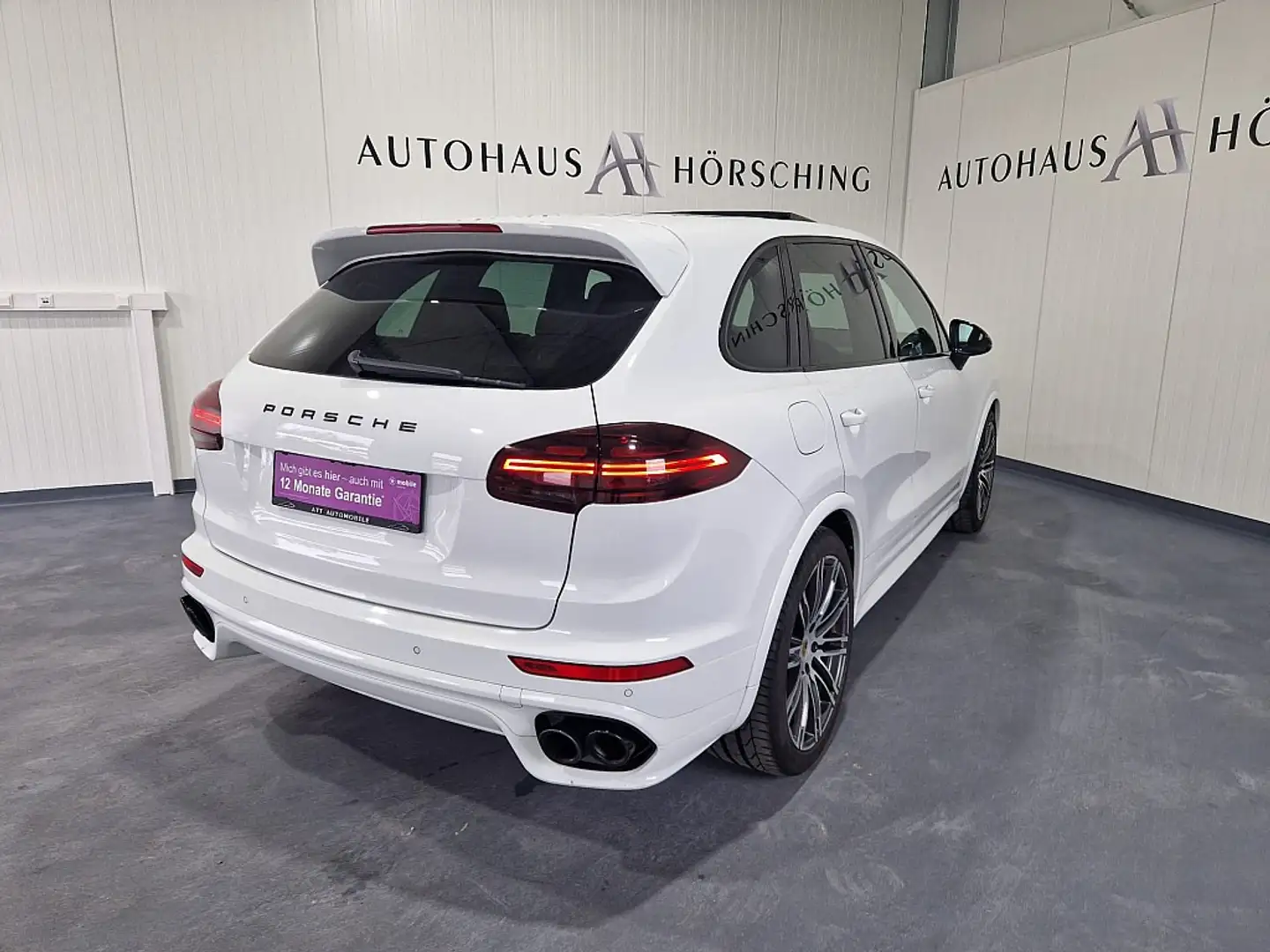 Vehicle image, number 7