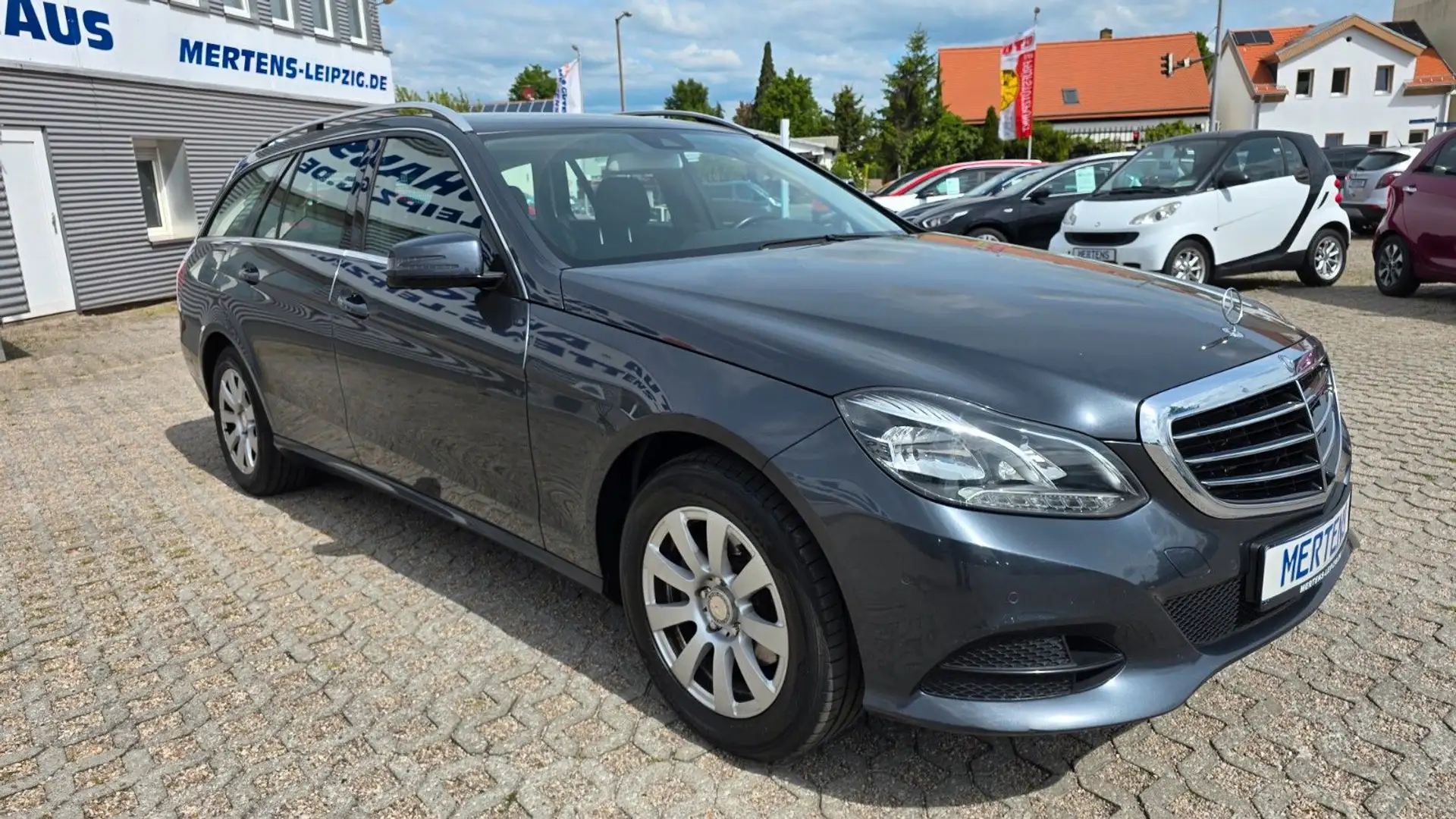 Vehicle image, number 6