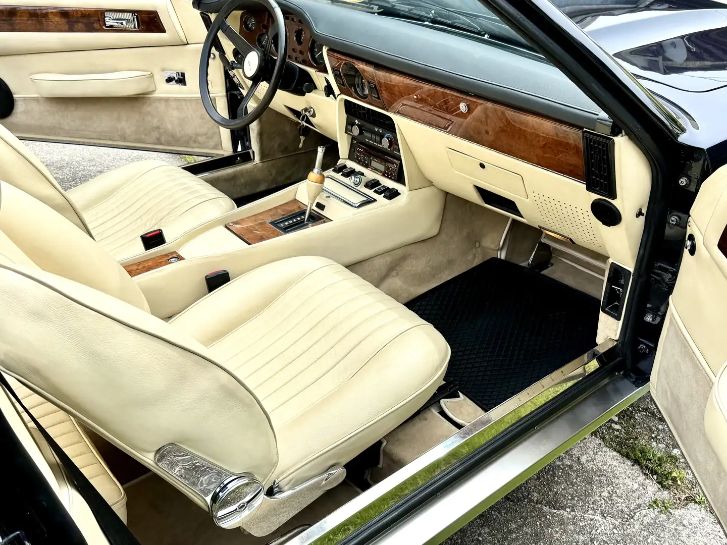 Vehicle image, number 15