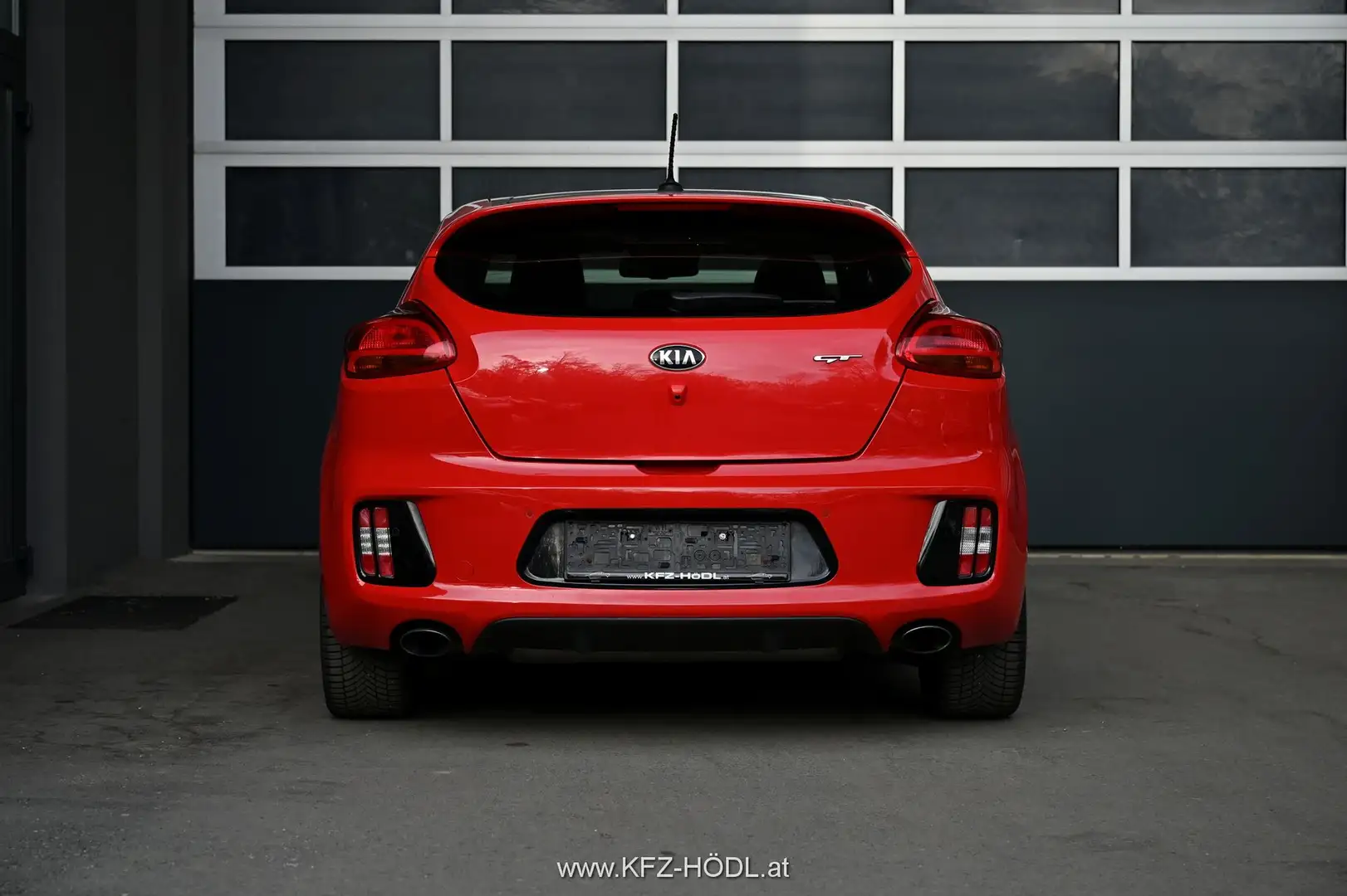 Vehicle image, number 4