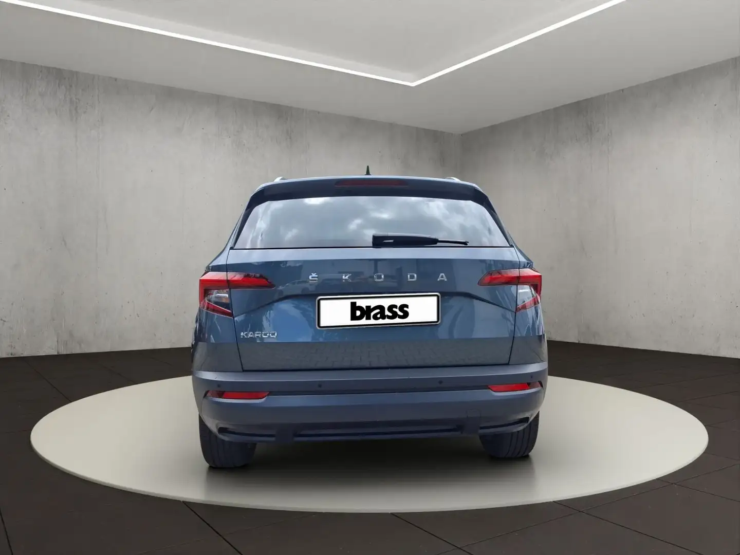 Vehicle image, number 4