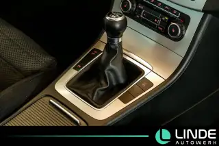 Vehicle image thumbnail, number 15
