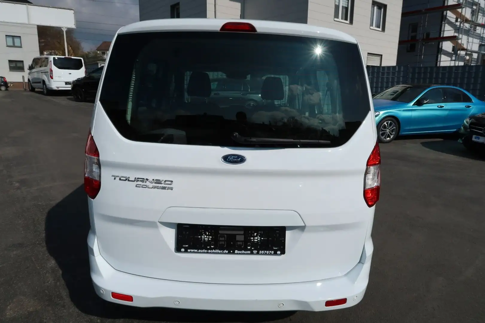 Vehicle image, number 7