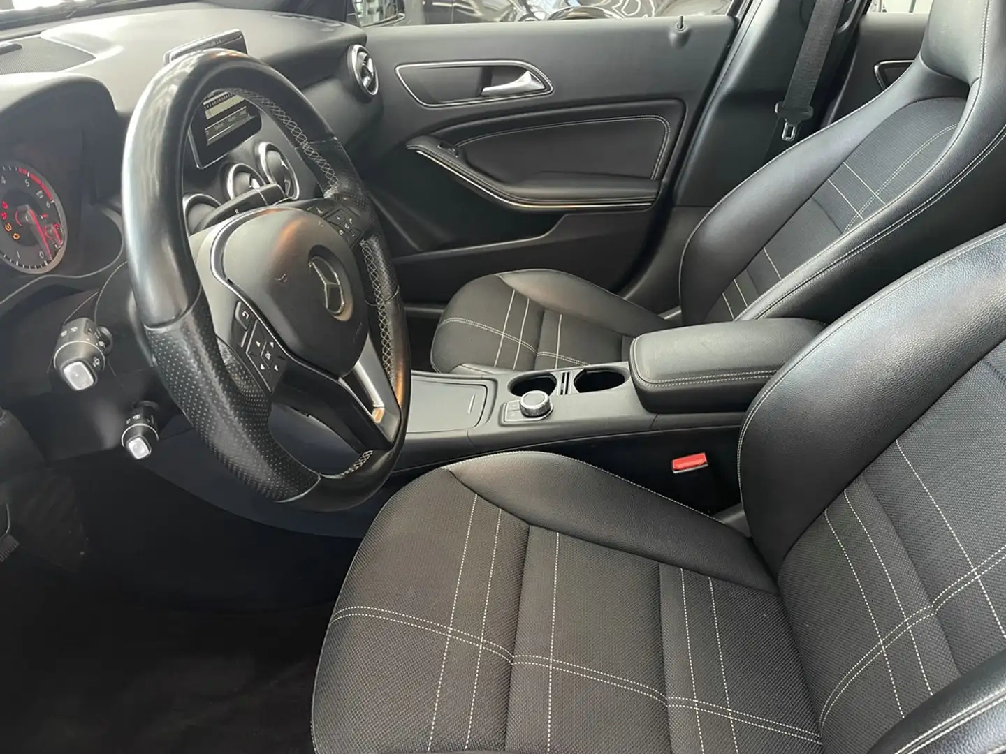 Vehicle image, number 7
