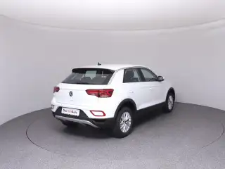 Vehicle image thumbnail, number 4