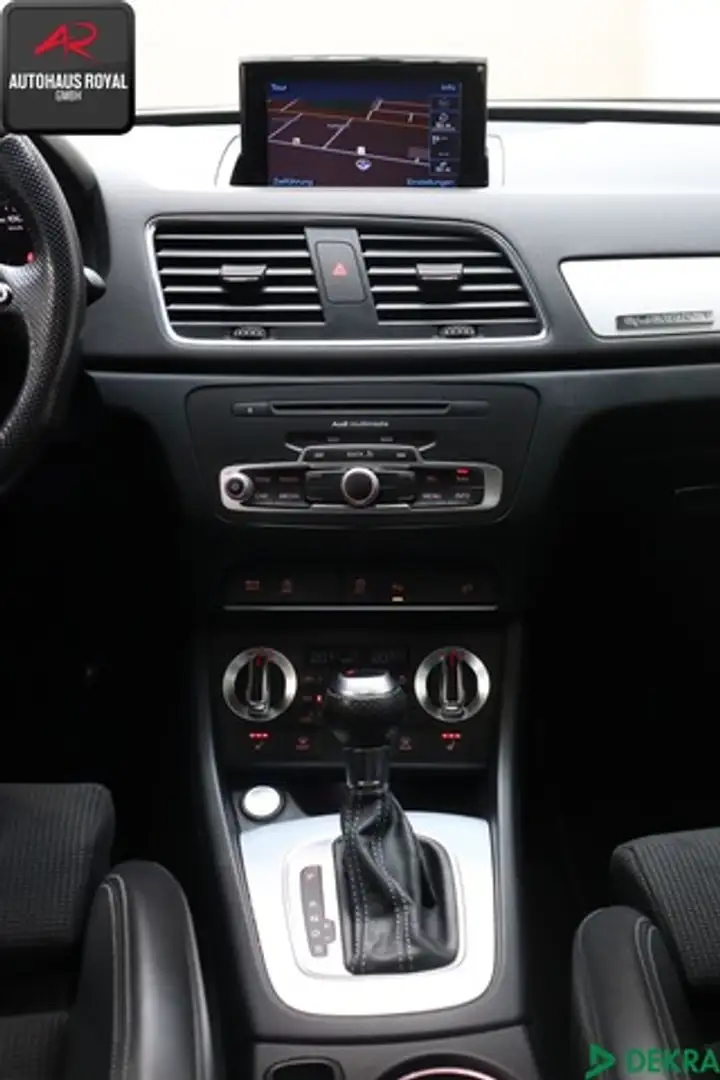 Vehicle image, number 6