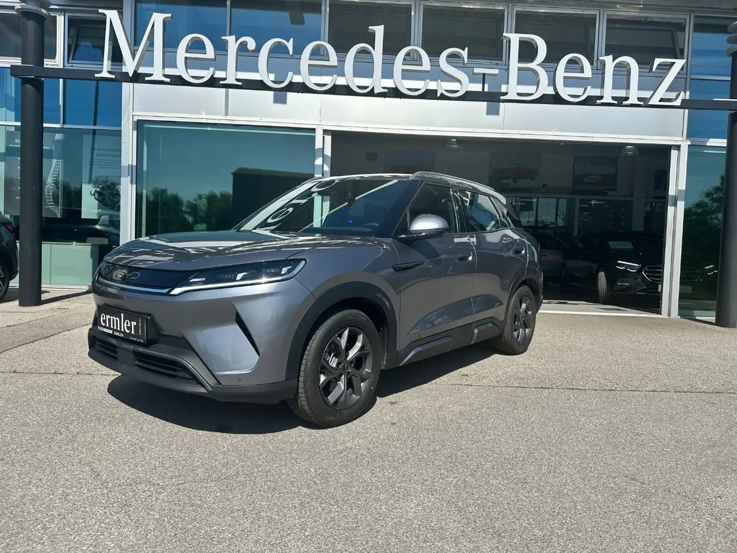 Vehicle image, number 2