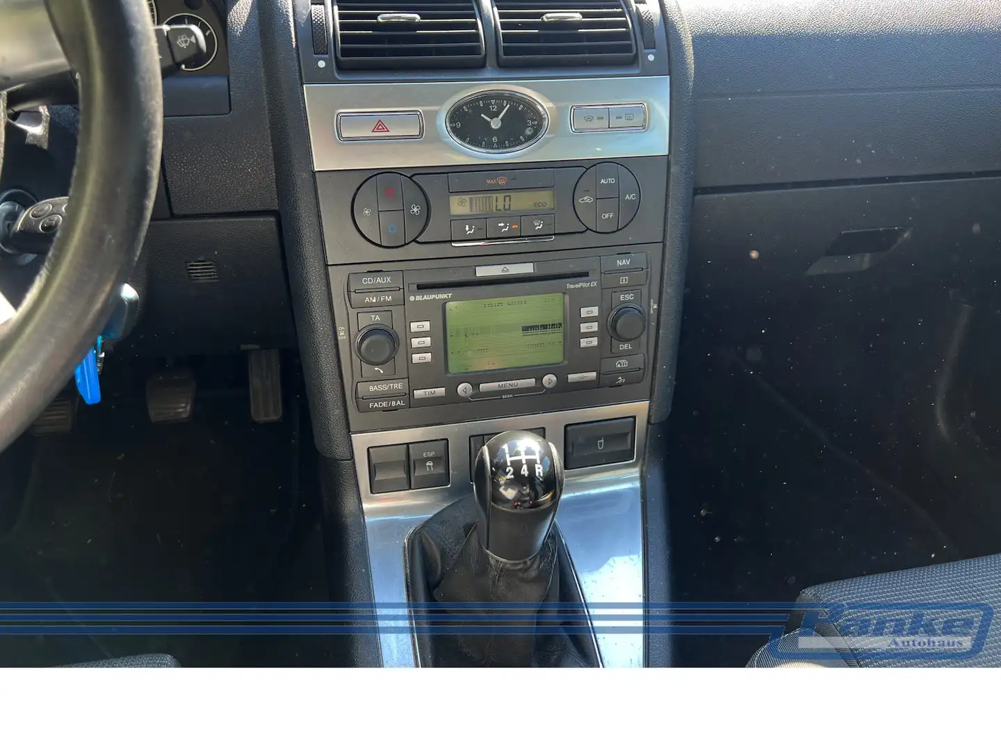Vehicle image, number 7