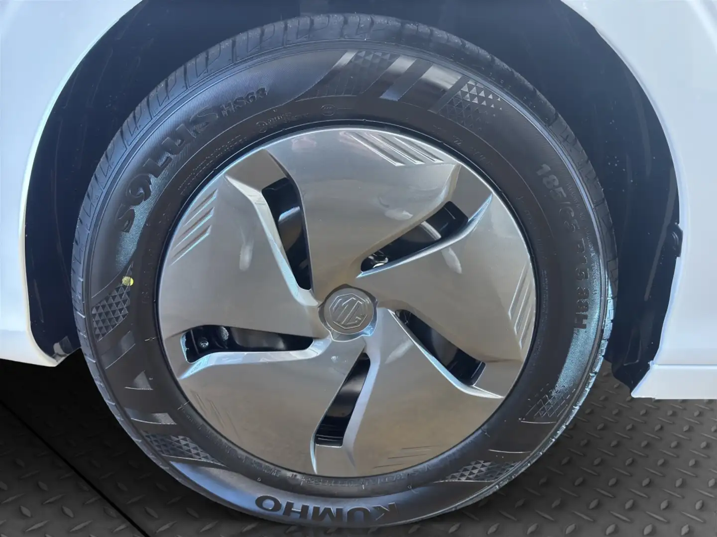 Vehicle image, number 7