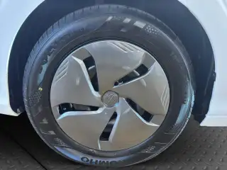 Vehicle image thumbnail, number 7