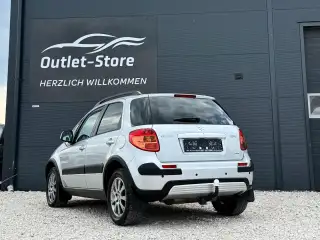 Vehicle image thumbnail, number 4