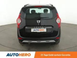 Vehicle image thumbnail, number 5