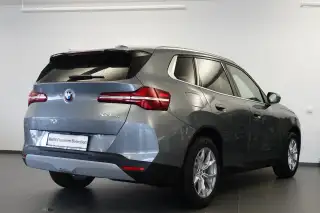 Vehicle image thumbnail, number 3
