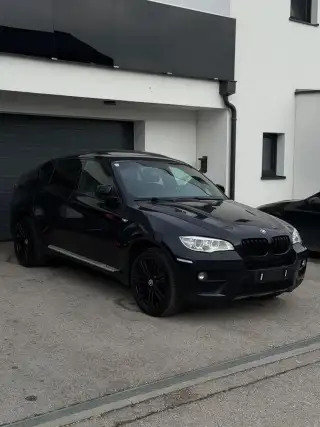 Vehicle image thumbnail, number 2