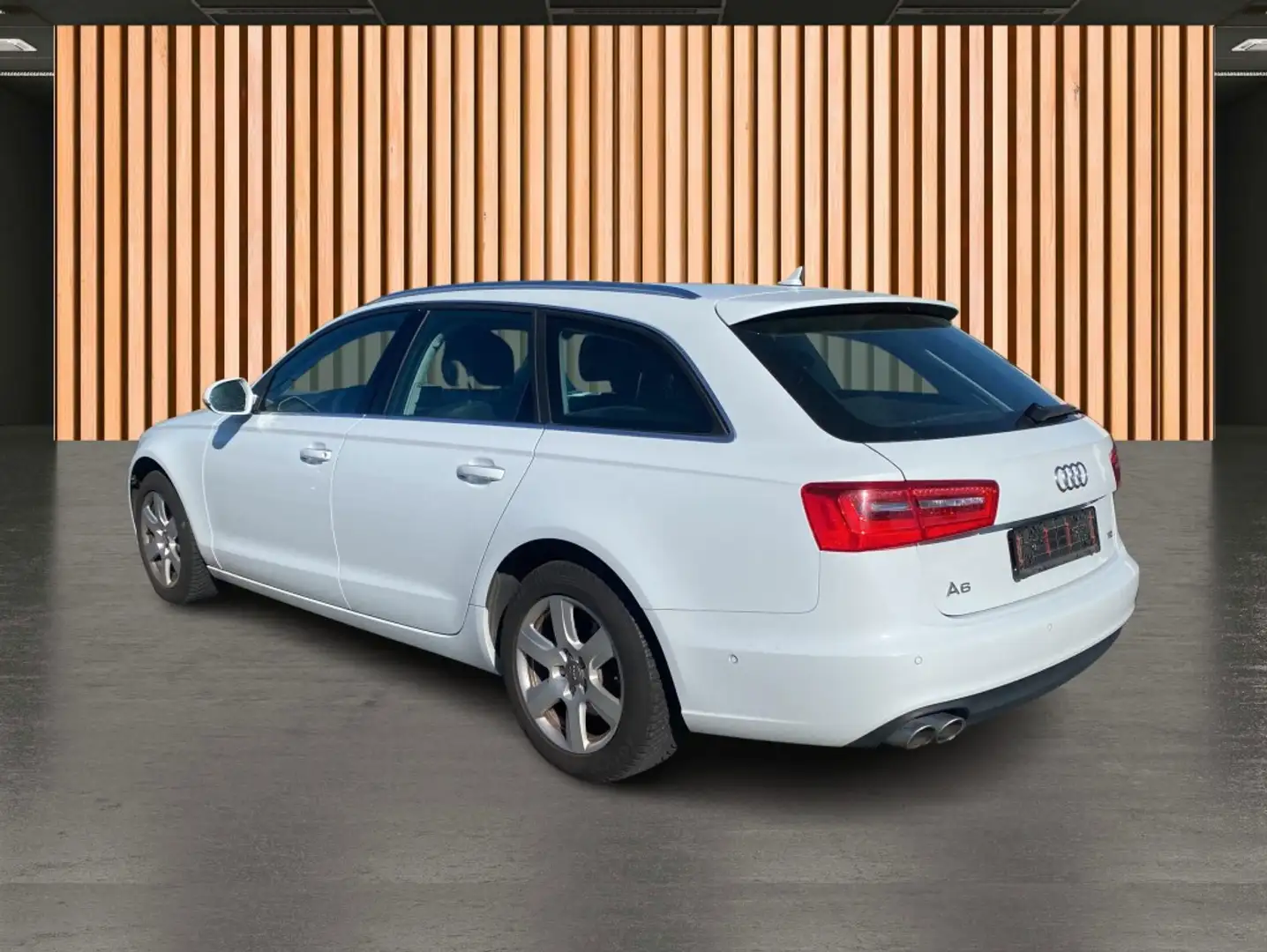 Vehicle image, number 7