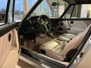 Vehicle image thumbnail, number 9
