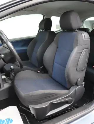 Vehicle image thumbnail, number 8