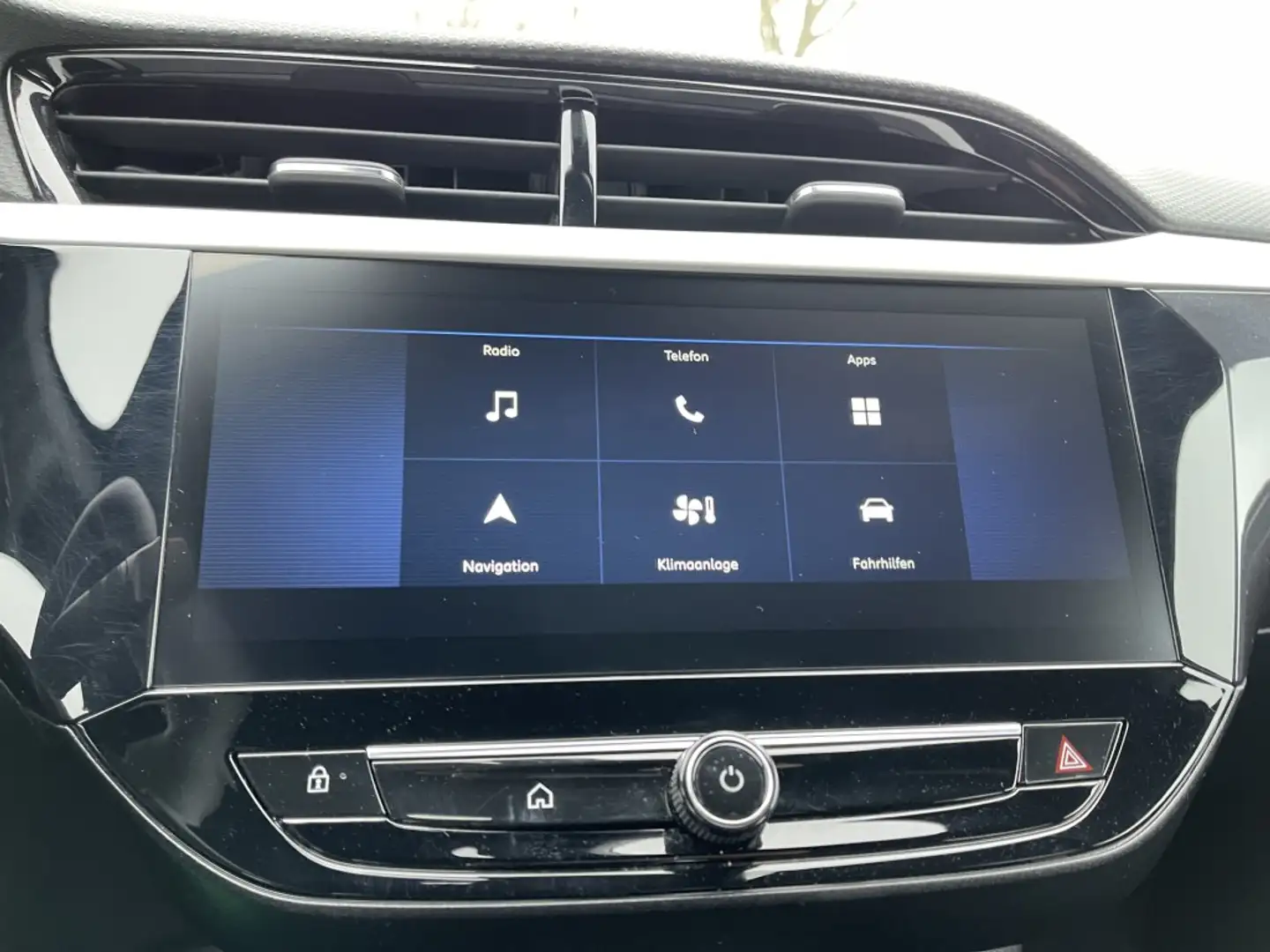 Vehicle image, number 6