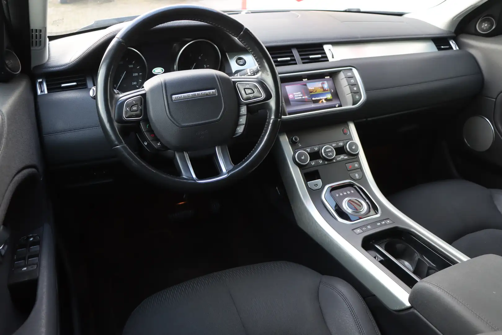 Vehicle image, number 8
