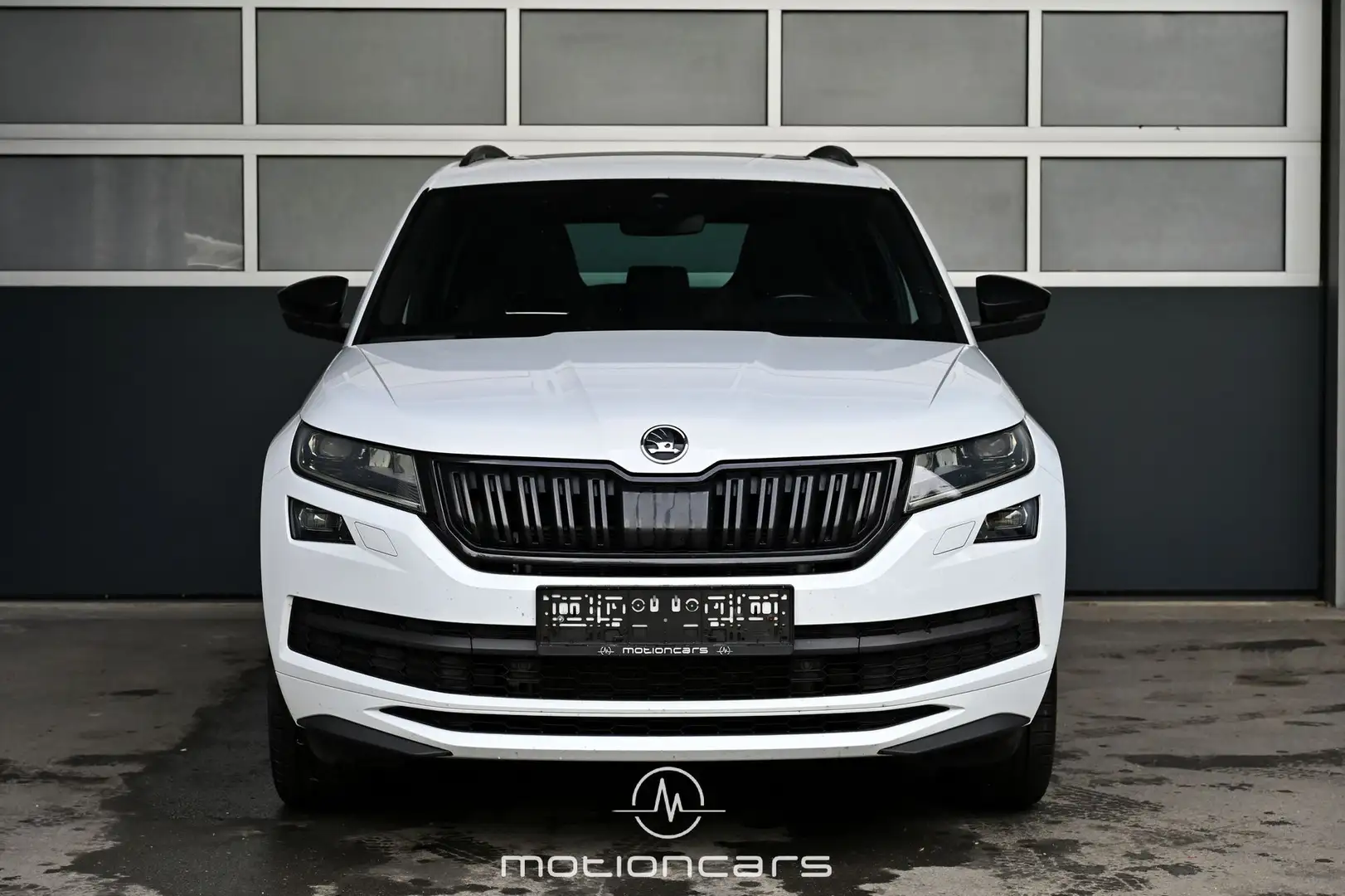 Vehicle image, number 3