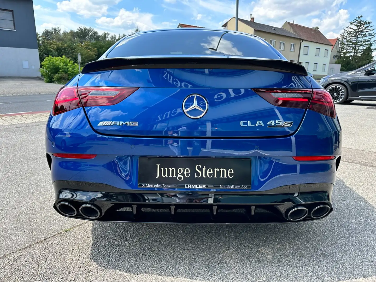 Vehicle image, number 10
