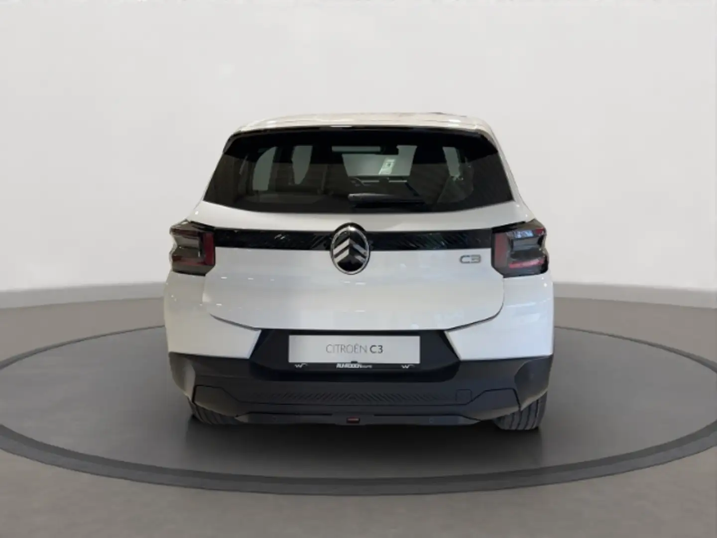 Vehicle image, number 4
