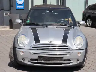 Vehicle image thumbnail, number 2